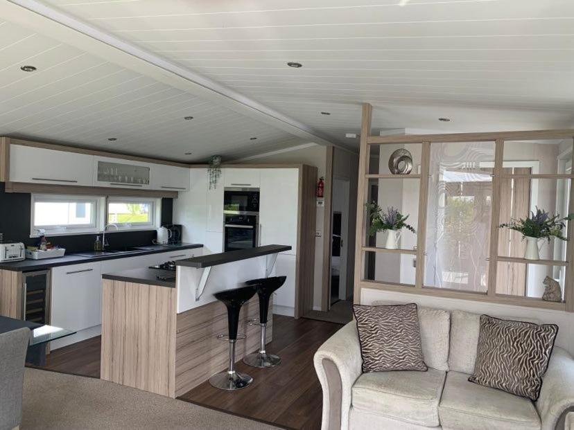 Muscovy Lodge With Hot Tub At Tattershall Lakes Country Park エクステリア 写真